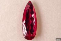 Smithsonian Unveils Blazing 49-Carat Whitney Flame Topaz