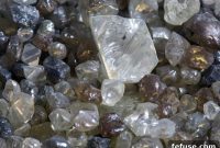 De Beers’ Diamond Sales Lose Luster