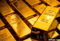 US data fuels dollar surge, gold stuck at 4-month floor