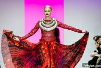 London Fashion Week Invites Public, Shining a Spotlight on Jewellery