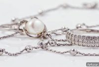 Jewelry Crowned Most Desired Gift by Women in New Survey
