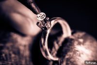 Damage Signatures: Lab-Grown Versus Natural Diamonds