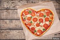 Domino’s Pizza Engagement Ring: Say Yes to Dough