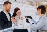 US Jewelry Sales Falter Despite Seasonal Uptick