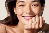 Brilliant Earth Boosts Profits Despite Sales Dip