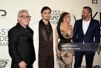 Jennifer Lopez Dazzles in Hassanzadeh Jewelry at Kiss of the Spider Woman New York Premiere