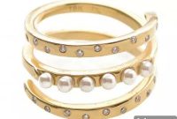 Akoya Pearls On The Rise The Classic Pearl Renaissance