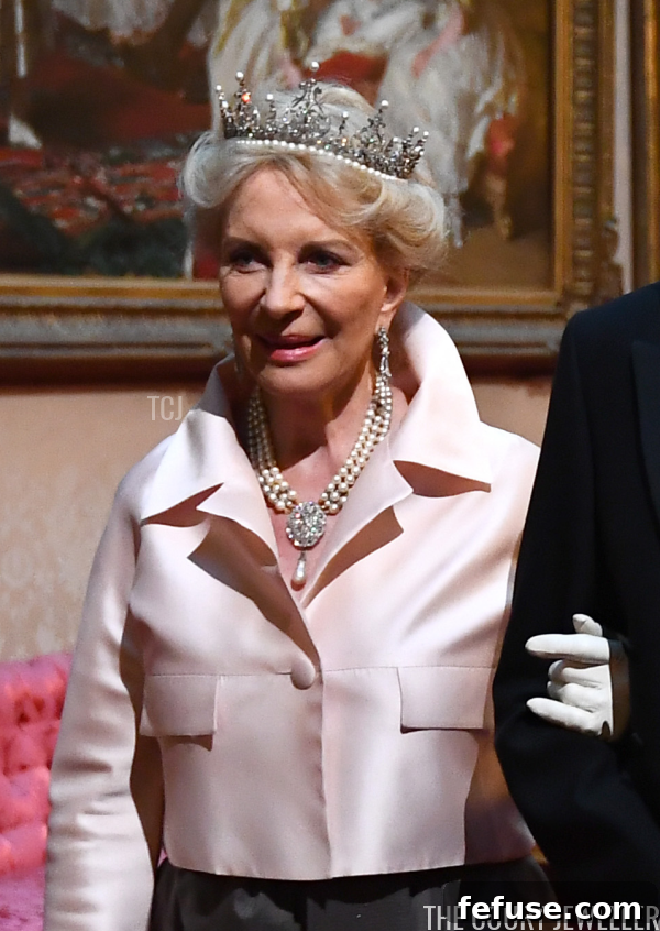 Glittering Majesty: Buckingham Palace State Banquet Jewels 14 Victoria Jones- WPA Pool/Getty Images