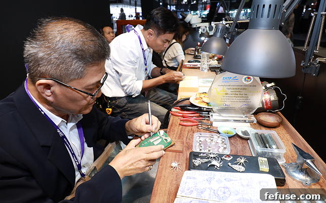the Thai gems and jewelry industry