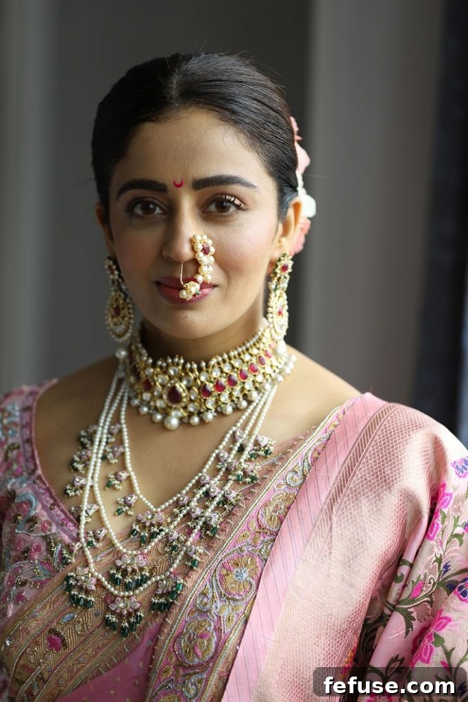 Neha Pendse's stunning reception choker with over 1200 diamonds by Narayan Jewellers