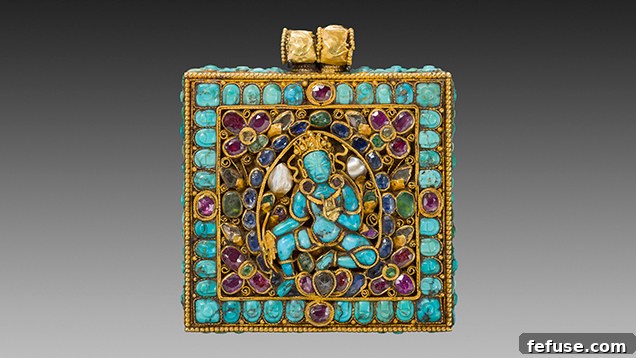 Amulet case (jantar) depicting a Buddhist goddess