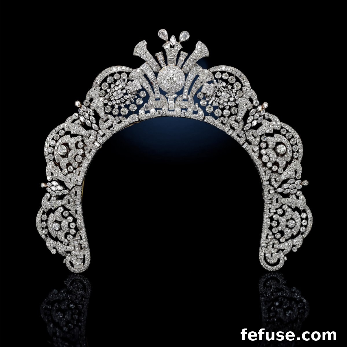 The striking Art Deco Westminster Halo Tiara