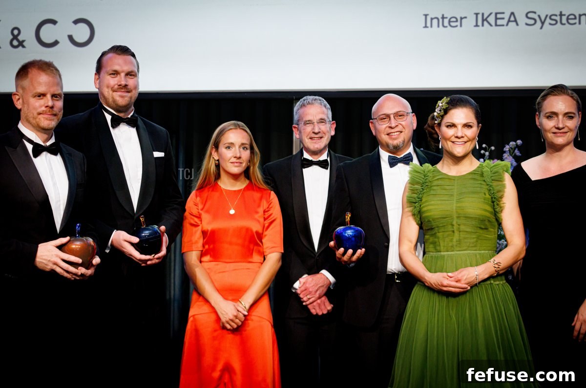 Crown Princess Victoria of Sweden attends the Entrepreneurs award ceremony of the Swedish Chamber of Commerce gala dinner at the Okura Hotel on June 7, 2022 in Amsterdam, Netherlands