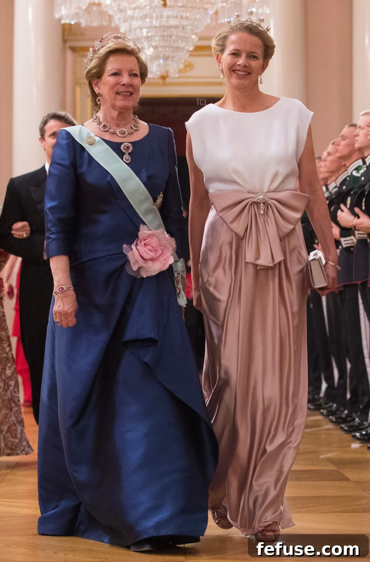 Queen Anne-Marie of Greece and princess Mabel of Oranje-Nassau from the Netherlands arrive for a gala dinner at the Royal Palace in Oslo, Norway on May 9, 2017 to mark the 80th Birthday of the King and Queen
