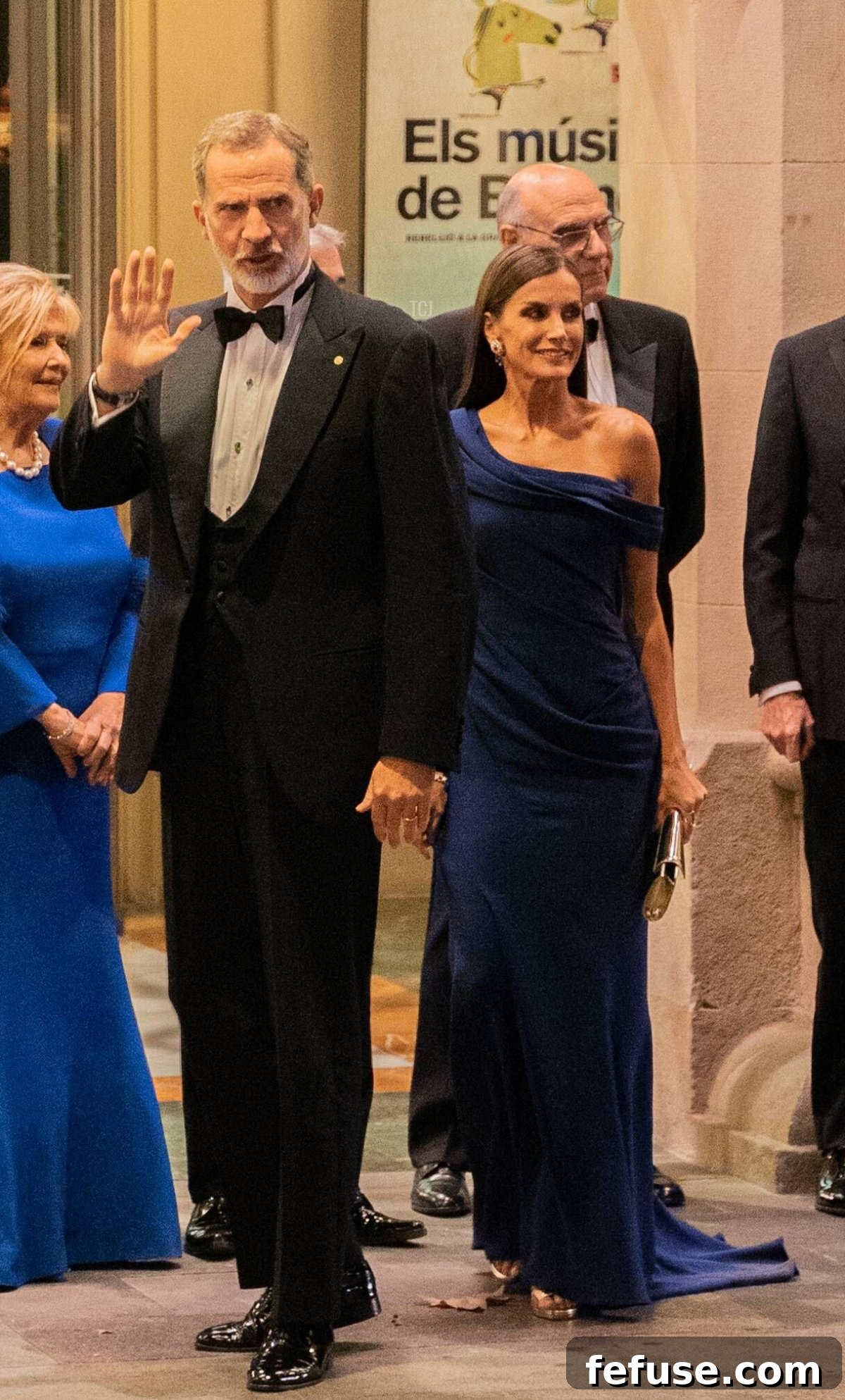 Queen Letizia Dazzles in Diamonds and Sapphires in Barcelona 6 Queen Letizia wearing her Carolina Herrera blue gown at the Círculo del Liceo gala, November 4, 2022