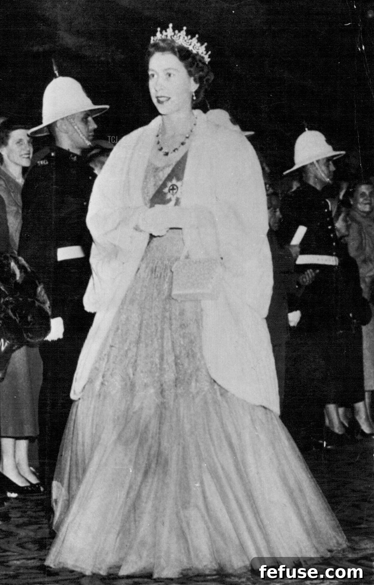 The Enduring Radiance of King George VI's Royal Sapphires 4 Princess Elizabeth arrives for a dinner at the Chateau Frontenac in Quebec during her royal tour of Canada on November 15, 1951 (AP Wire Photo/SuperStock/Alamy)