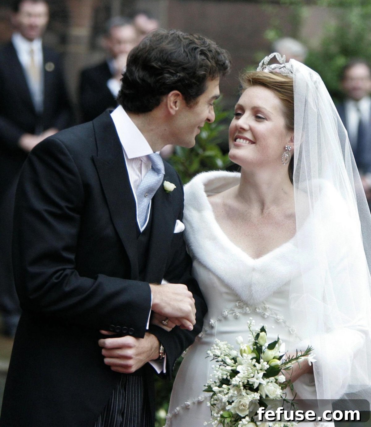 Edward van Cutsem and Lady Tamera Grosvenor leave Chester Cathedral after their wedding on November 6, 2004 (Phil Noble/PA Images/Alamy)