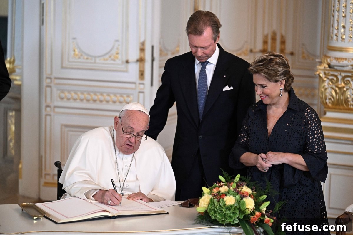 Pope Francis visits the Grand Duke and Grand Duchess of Luxembourg at the Grand Ducal Palace in Luxembourg on September 26, 2024 (Abaca Press/Alamy)