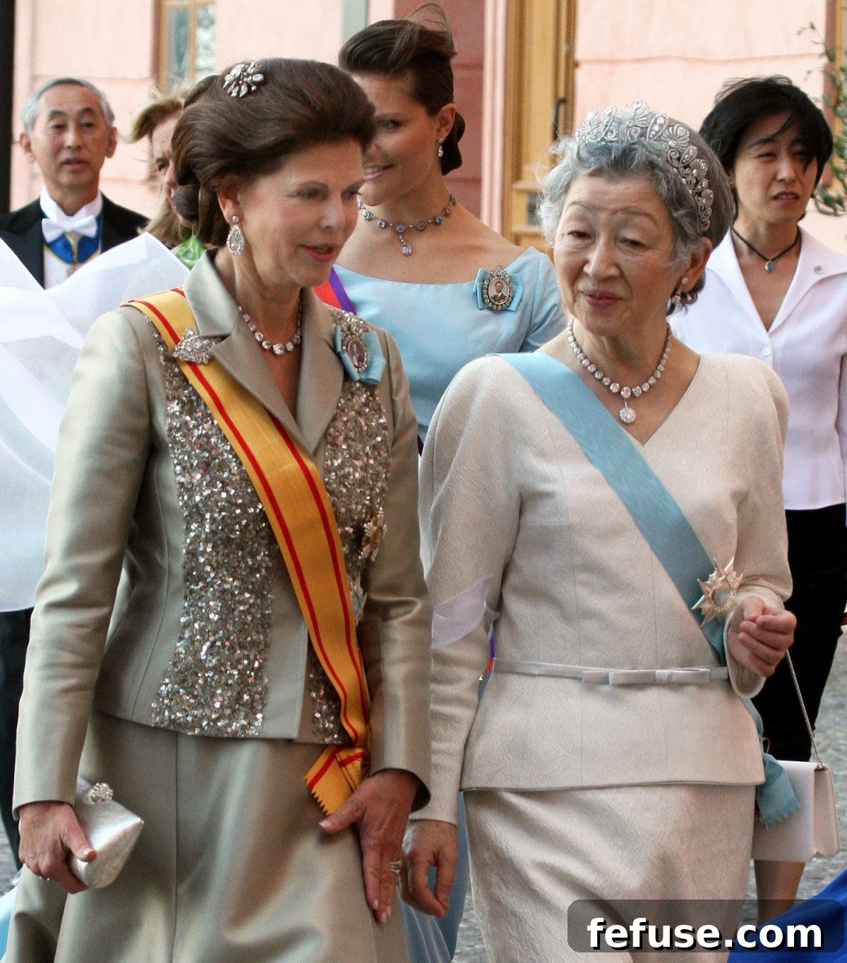 Queen Silvia of Sweden and Empress Michiko of Japan attend a banquet at Uppsala Castle in Sweden on May 23, 2007 (Albert Nieboer/DPA Picture Alliance Archive/Alamy)