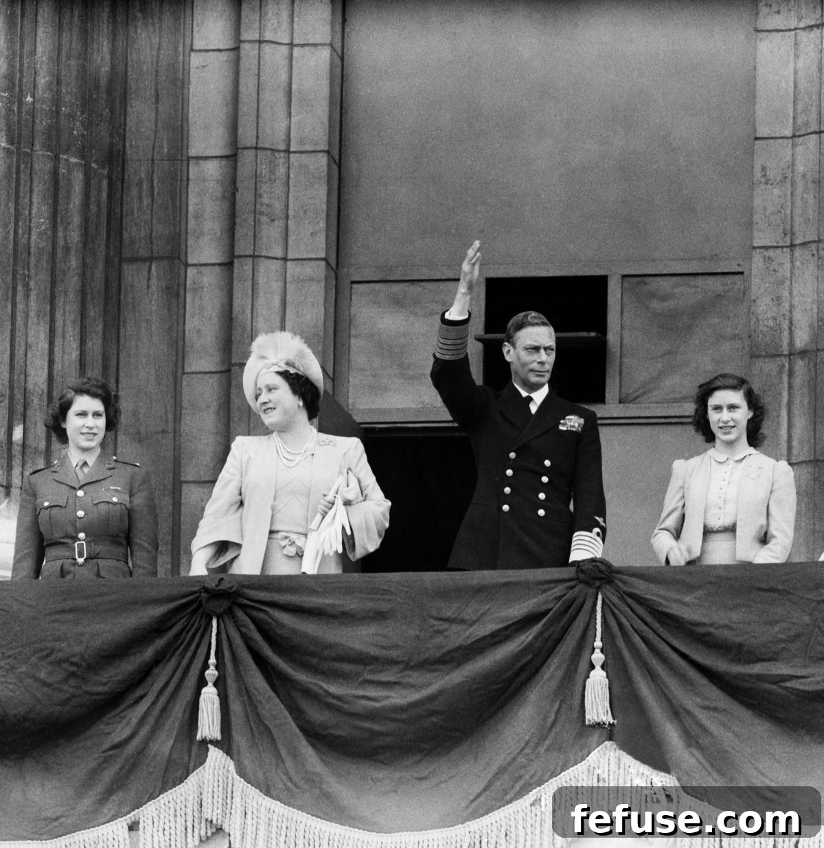 A Historic Sparkle: The Queen Mother's VE Day Cartier Brooch 3 King George VI and Queen Elizabeth, with Princess Elizabeth and Princess Margaret, wave from the balcony of Buckingham Palace on VE Day, May 8, 1945 (Trinity Mirror/Mirrorpix/Alamy)