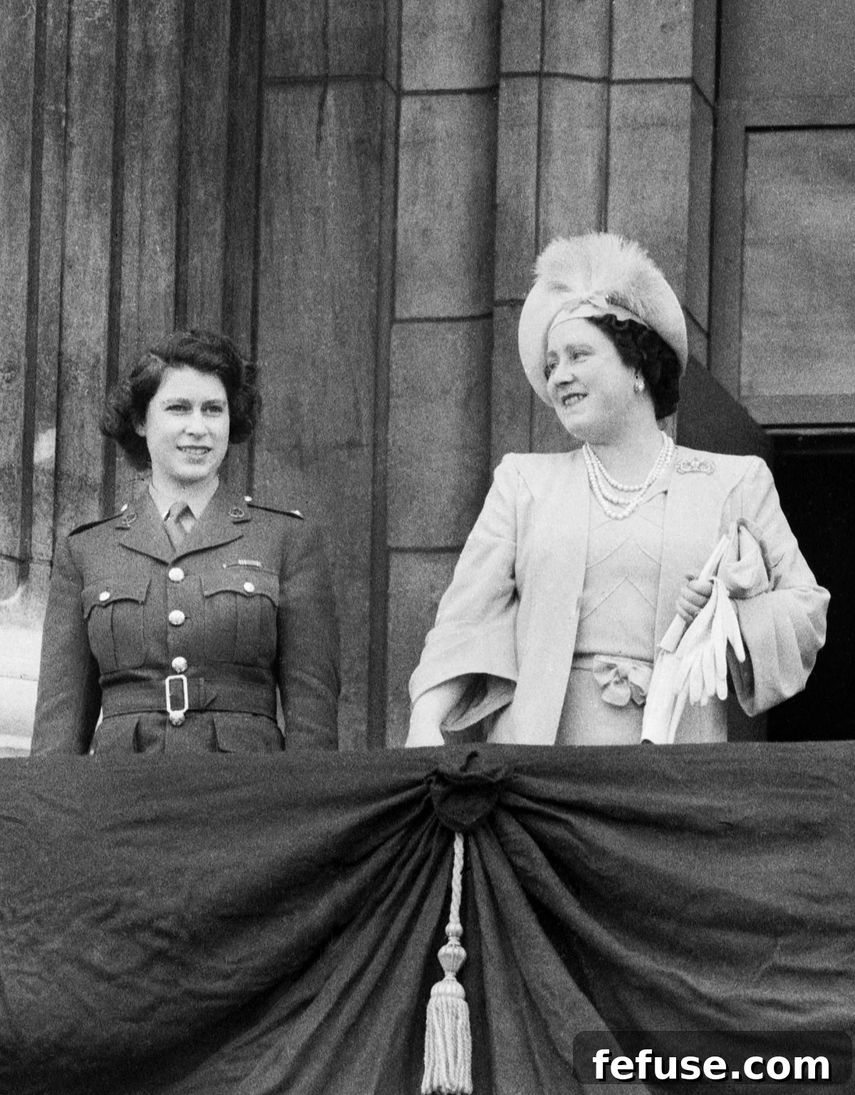 A Historic Sparkle: The Queen Mother's VE Day Cartier Brooch 7 Queen Elizabeth and Princess Elizabeth appear on the balcony of Buckingham Palace on VE Day, May 8, 1945 (Trinity Mirror/Mirrorpix/Alamy)