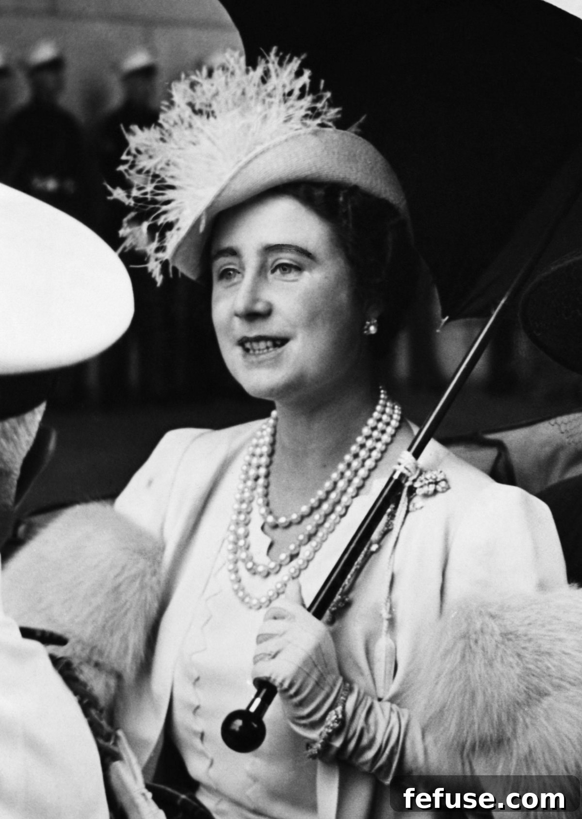 Queen Elizabeth rides in a carriage beside American First Lady Eleanor Roosevelt (Everett Collection/Alamy