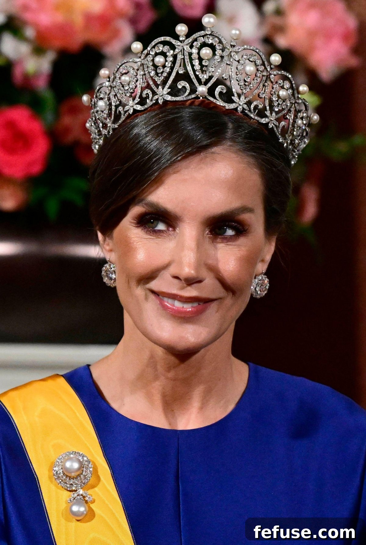 Queen Letizia Majestic Pearl Diamond Banquet Tiara 5 The Queen of Spain is pictured ahead of a state banquet at the Royal Palace in Amsterdam on April 17, 2024 (Albert Nieboer/DPA Picture Alliance/Alamy)