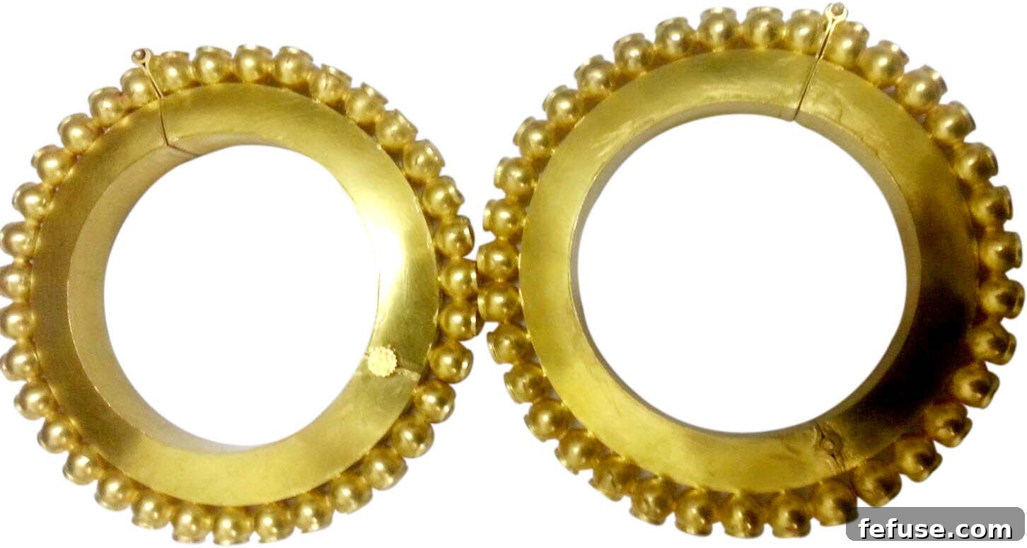 Traditional Indian choker set with Kundan and Meena