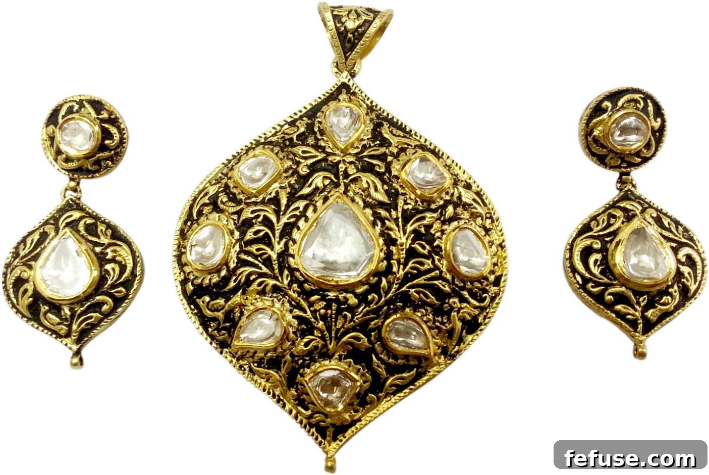 Jadau necklace with intricate gemstone arrangement