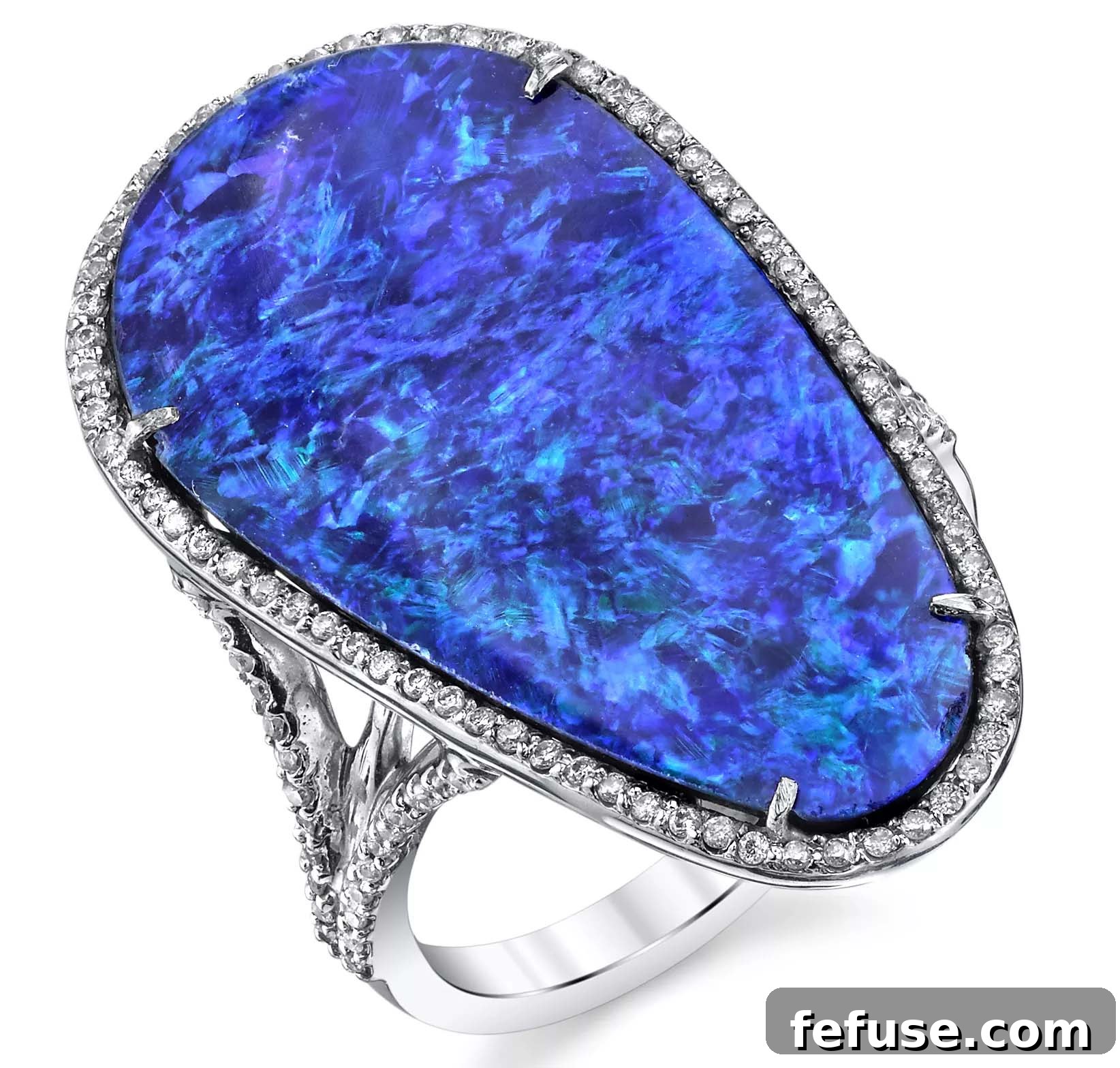 Cocktail ring with opal and diamonds in 18k white gold by Borgioni