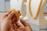Indian Gold Jewelry Demand Falls in Q1 as High Prices Alter Consumer Habits