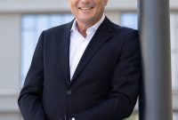 LVMH Watch Chief Anoints Jean Arnault as Heir Apparent